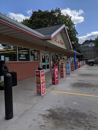 Convenience Store «Kwik Trip #376», reviews and photos, 301 W 7th St, Red Wing, MN 55066, USA