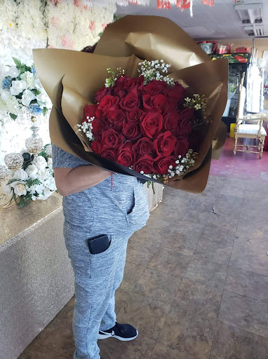 Florist «Floreria La Orquidea», reviews and photos, 510 S 1st St, Yakima, WA 98901, USA