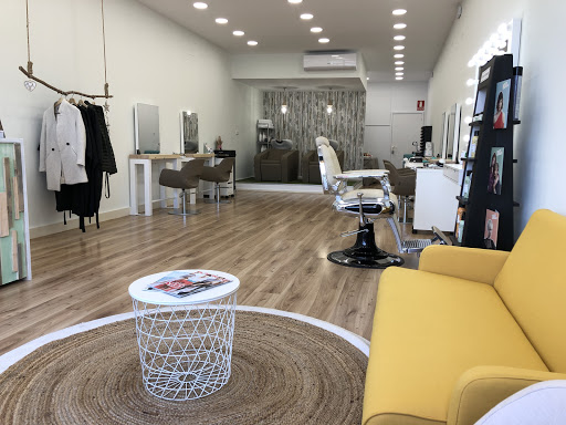 L'Atelier Peluquería en Cardedeu, Barcelona