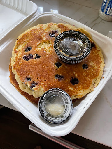 Hamburger Restaurant «Mountain Fresh Grocery Inc», reviews and photos, 521 Main St, Highlands, NC 28741, USA