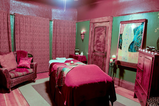 Beauty Salon «Strands Aveda Salon and Spa», reviews and photos, Strands Aveda Salon and Spa, 3271 Folsom Blvd, Sacramento, CA 95816, USA