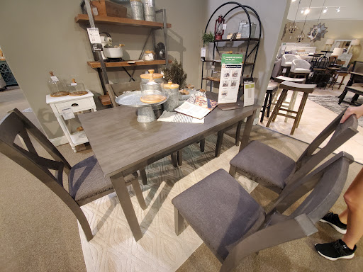 Furniture Store «Ashley HomeStore», reviews and photos, 880 FL-436, Altamonte Springs, FL 32714, USA