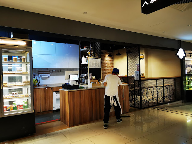 Comentarii opinii despre Katong V