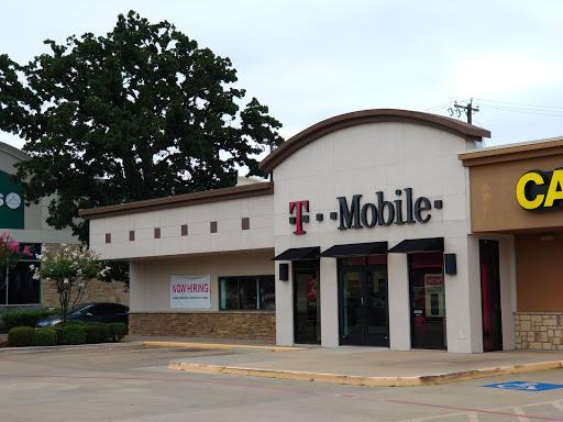 Cell Phone Store «T-Mobile», reviews and photos, 1700 Precinct Line Rd #200, Hurst, TX 76054, USA