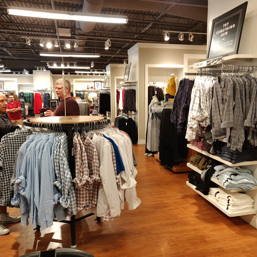 Clothing Store «Banana Republic», reviews and photos, 820 W Stacy Rd, Allen, TX 75013, USA