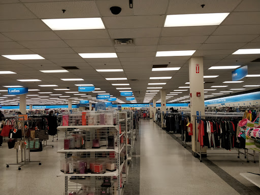 Clothing Store «Ross Dress for Less», reviews and photos, 2540 Cumberland Blvd SE, Smyrna, GA 30080, USA