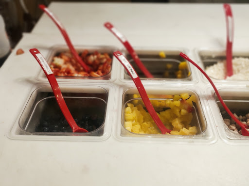 Frozen Yogurt Shop «Red Mango», reviews and photos, 61-47 188th St, Fresh Meadows, NY 11365, USA