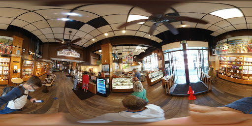 Chocolate Shop «Rocky Mountain Chocolate Factory», reviews and photos, 1419 1st Ave, Seattle, WA 98101, USA