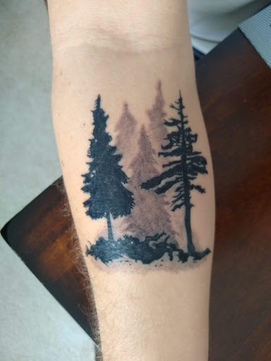 Tattoo Shop «Tribute Tattoo Parlor», reviews and photos, 4718 W Walton Blvd, Waterford Twp, MI 48329, USA