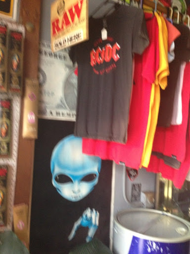 Vaporizer Store «Hermosa Smoke & Gift», reviews and photos, 135 Hermosa Ave, Hermosa Beach, CA 90254, USA