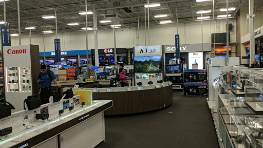 Electronics Store «Best Buy», reviews and photos, 30 Andrews Dr, Woodland Park, NJ 07424, USA