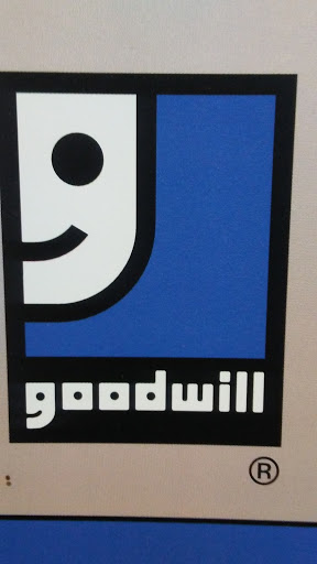 Thrift Store «Goodwill Industries of the Chesapeake, Inc.», reviews and photos, 3153 Solomons Island Rd, Edgewater, MD 21037, USA