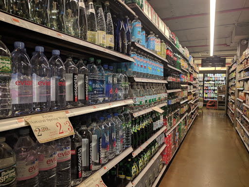 Supermarket «Foodcellar & Co.», reviews and photos, 43-18 Crescent St, Long Island City, NY 11101, USA