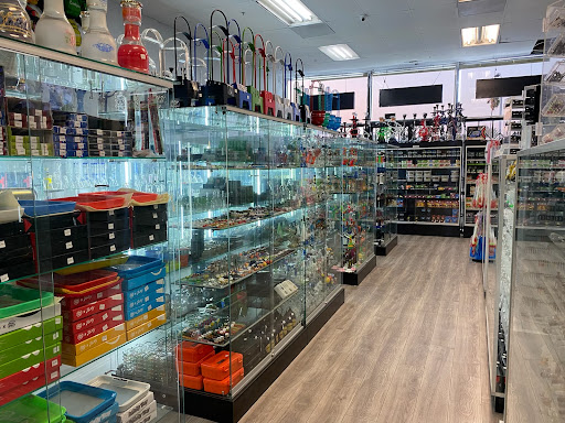 Tobacco Shop «The House of Vape and Smoke», reviews and photos, 944 W 6th St #114, Corona, CA 92882, USA