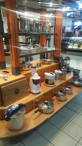 Shopping Mall «North Riverside Park Mall», reviews and photos, 7501 W Cermak Rd, N Riverside, IL 60546, USA