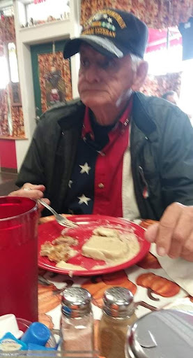 American Restaurant «Two Dads Cafe n Catering», reviews and photos, 301 E Sullivan St, Kingsport, TN 37660, USA