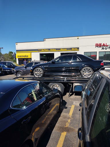 Auto Repair Shop «Meineke Car Care Center», reviews and photos, 6135 Cass Ave, Westmont, IL 60559, USA