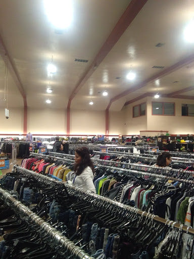 Store «Goodwill - Los Angeles», reviews and photos, 817 South La Brea Ave, Los Angeles, CA 90036, USA