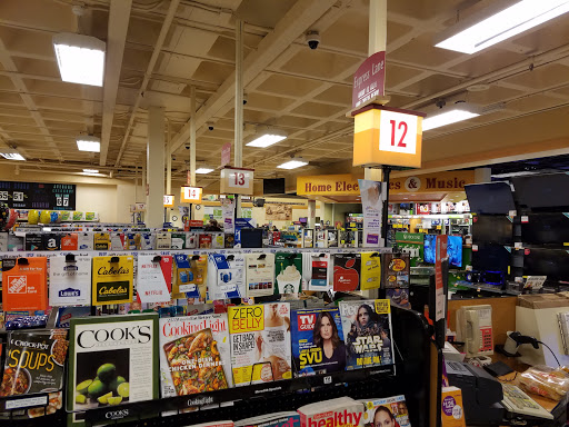 Grocery Store «Fred Meyer», reviews and photos, 777 NW Kings Blvd, Corvallis, OR 97330, USA