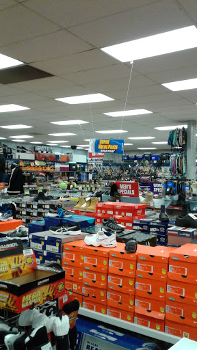 Sporting Goods Store «Big 5 Sporting Goods», reviews and photos, 24216 104th Ave SE, Kent, WA 98030, USA