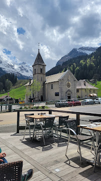 Atmosphère du Hôtel-restaurant La Chartreuse à Le Reposoir - n°11