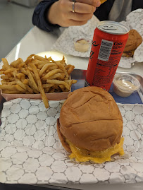 Cheeseburger du Restaurant américain PNY CITADIUM à Paris - n°5