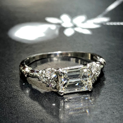 Jewelry Store «Gesner Estate Jewelry», reviews and photos, 1600 W Bay Dr, Largo, FL 33770, USA