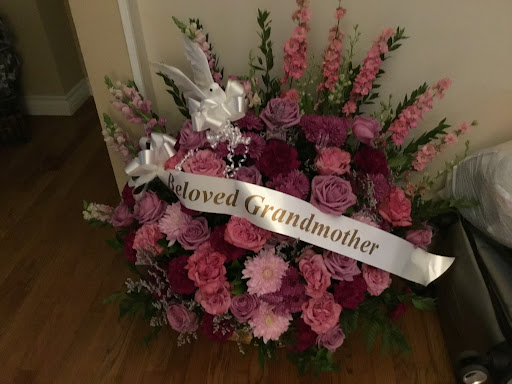 Florist «Ron & Alicia Robinson Florist», reviews and photos, 1610 S Grand Ave, Glendora, CA 91740, USA