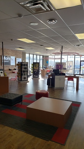 Cell Phone Store «Verizon Authorized Retailer, TCC», reviews and photos, 1870 N State St, North Vernon, IN 47265, USA