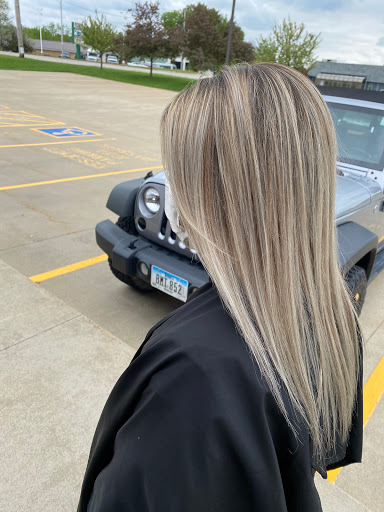 Hair Salon «Crave Salon», reviews and photos, 202 Blairs Ferry Rd NE, Cedar Rapids, IA 52402, USA