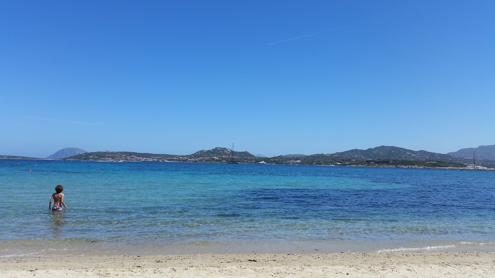 Portisco海滩的照片 具有非常干净级别的清洁度