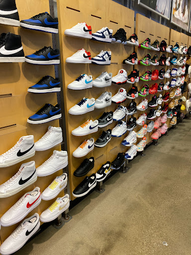 Shoe Store «Finish Line», reviews and photos, 1610 Lighthouse Pl, Michigan City, IN 46360, USA