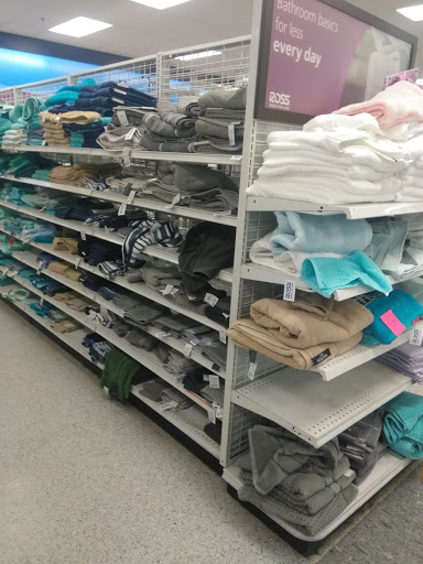 Clothing Store «Ross Dress for Less», reviews and photos, 1427 W Pipeline Rd, Hurst, TX 76053, USA