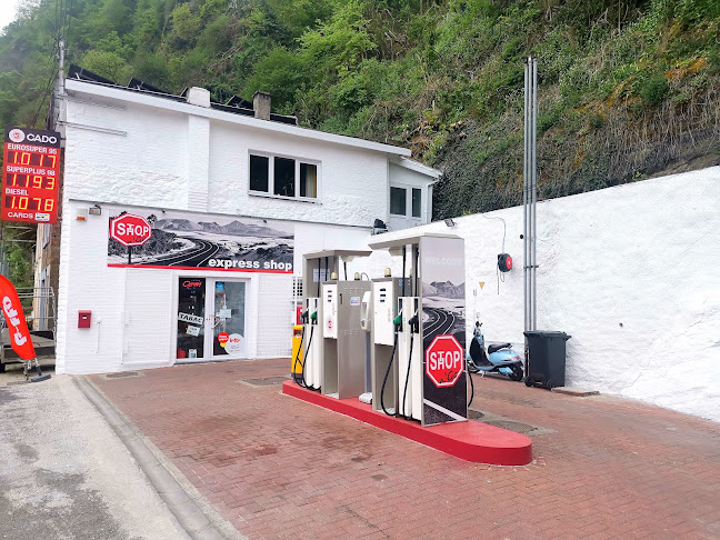 Beoordelingen van Station-service CADO + Location de motor-home in Hoei - Tankstation