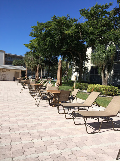 Golf Course «Wynmoor Golf Course», reviews and photos, 1310 Avenue of the Stars, Coconut Creek, FL 33066, USA