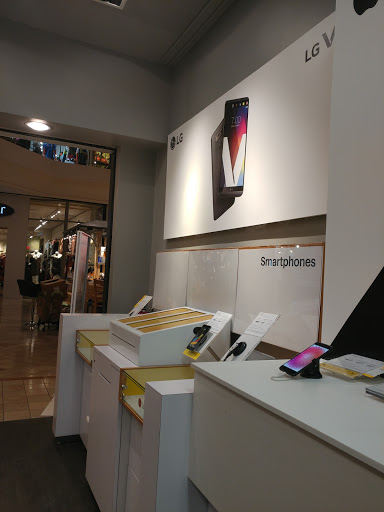 Cell Phone Store «Sprint Store», reviews and photos, 250 Woodbridge Center Dr #309, Woodbridge, NJ 07095, USA