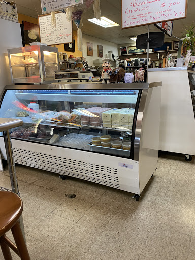 Grocery Store «Latin Touch Spanish Grocery», reviews and photos, 736 W Brandon Blvd, Brandon, FL 33511, USA