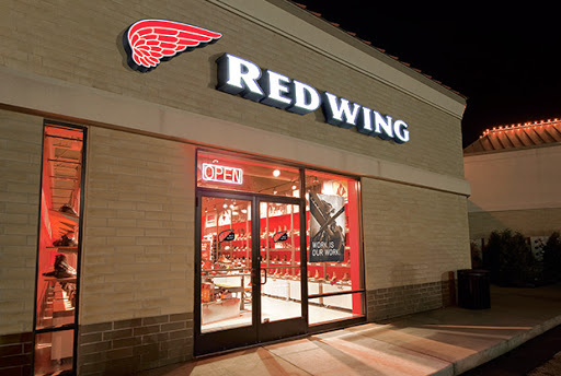 Red Wing, 2180 Harbor Blvd #C, Costa Mesa, CA 92627, USA, 