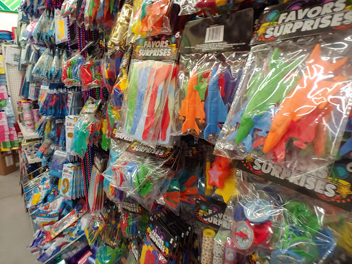 Dollar Store «Dollar Tree», reviews and photos, 2375 S Hwy 27, Clermont, FL 34711, USA
