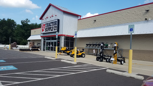 Home Improvement Store «Tractor Supply Co.», reviews and photos, 6719 Easton Rd, Pipersville, PA 18947, USA