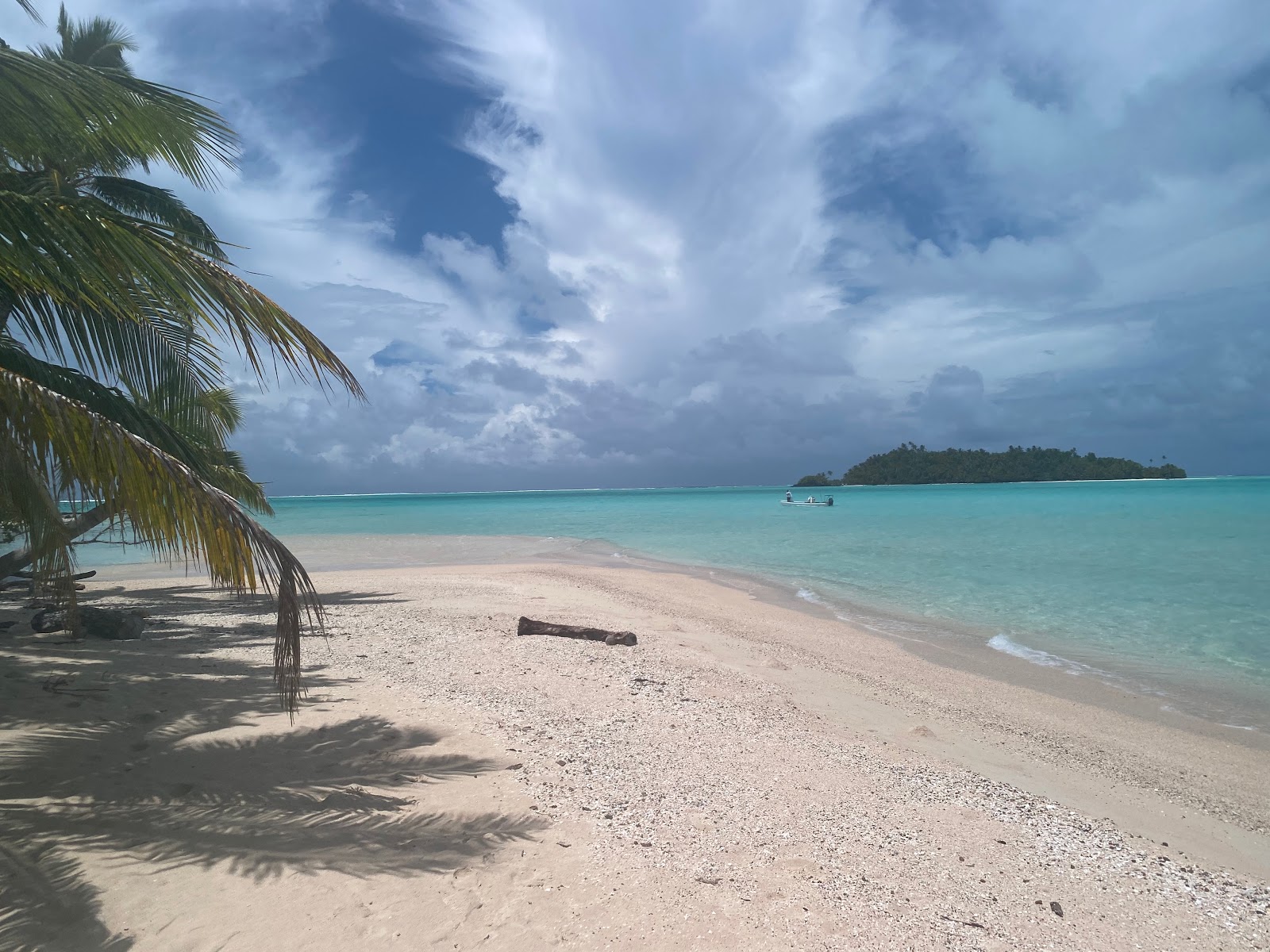 Photo of Moturakau Beach with turquoise pure water surface