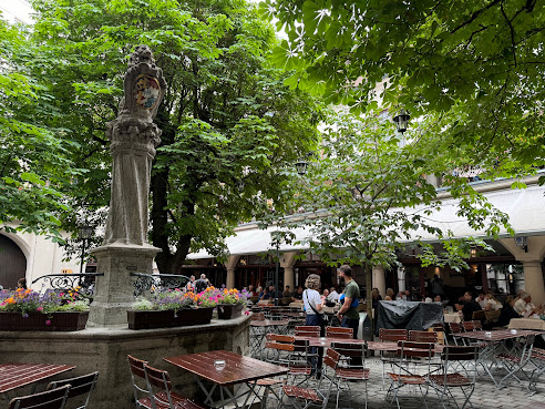 Hofbräuhaus München by null
