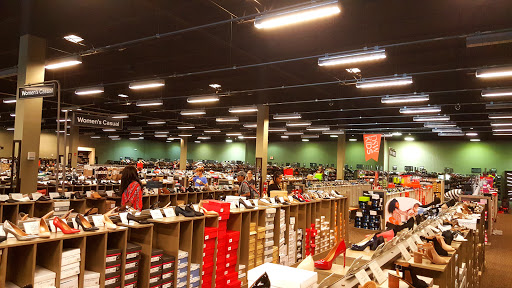 Shoe Store «DSW Designer Shoe Warehouse», reviews and photos, 6644 Loisdale Rd, Springfield, VA 22150, USA