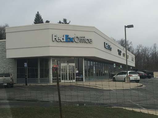 Print Shop «FedEx Office Print & Ship Center», reviews and photos, 1046 W Patrick St a, Frederick, MD 21703, USA