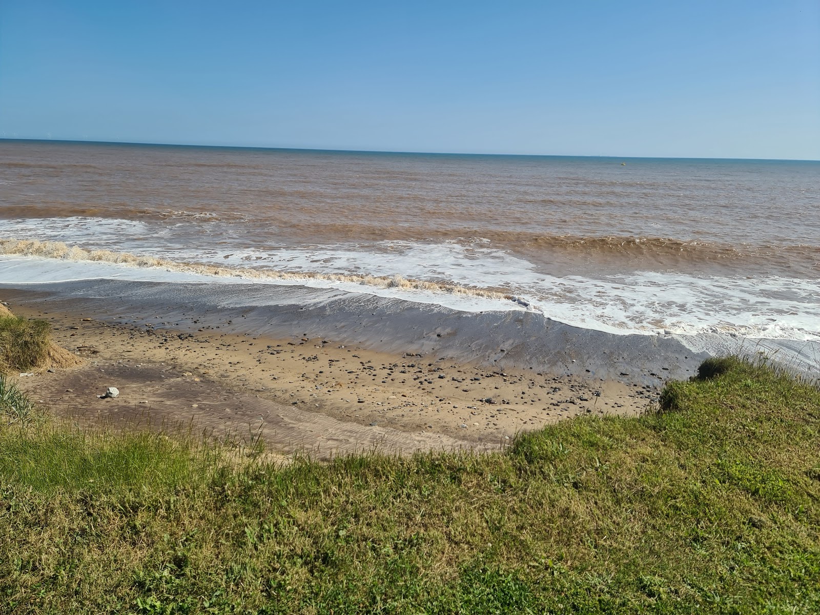 Easington Beach photo #7