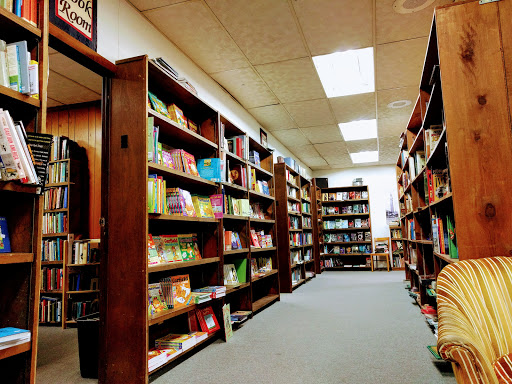 Book Store «Village Bookshop», reviews and photos, 2424 W Dublin Granville Rd, Columbus, OH 43235, USA