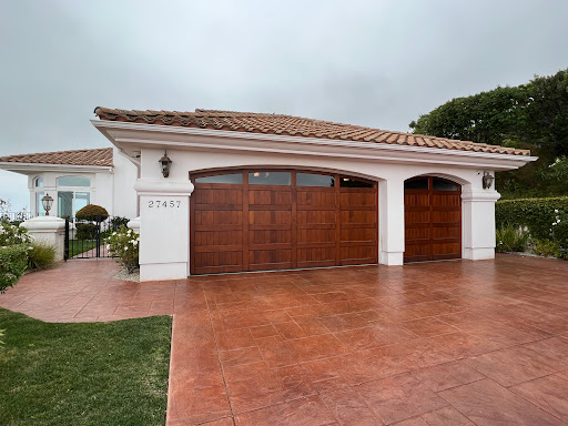 Archway Garage Doors image