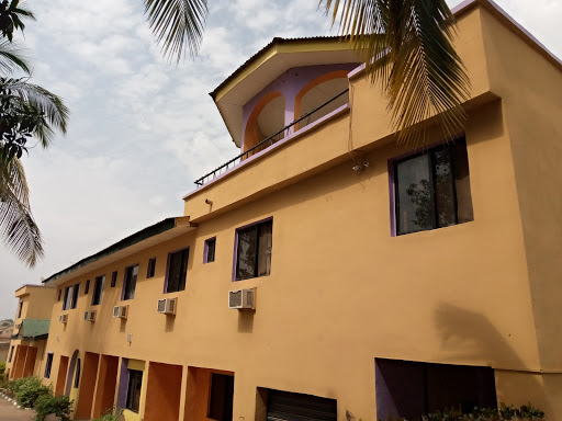 Riverside Hotel, Ago-Are Road, Gedu Estate, Saki, Nigeria, Resort, state Oyo