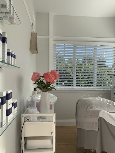 The Beauty Room -Skin Clinic