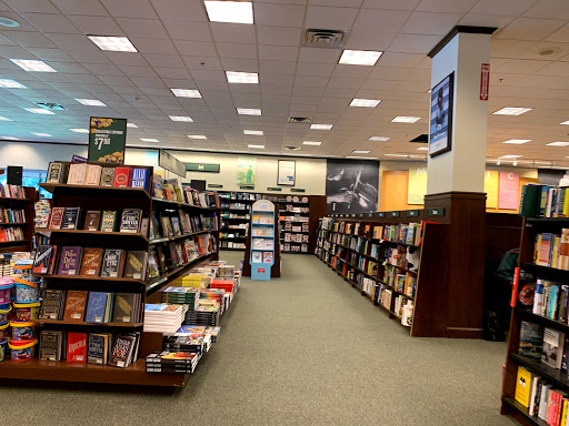 Book Store «Barnes & Noble», reviews and photos, 1260 Oviedo Marketplace Blvd, Oviedo, FL 32765, USA